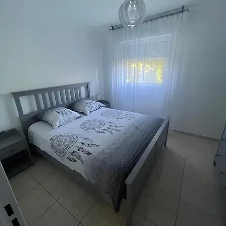 Apartment élégance Provençale: Oasis Climatisée à Deux Pas De La Antibes
